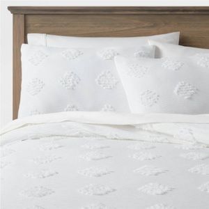 Elegant White Textured Bedding Set